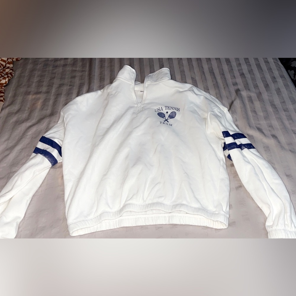 White tennis sweatshirt